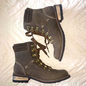 Women's Kodiak Surrey II Waterproof Hiker Style Boot sz 6.5